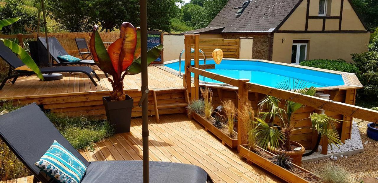 Le Vieux Moulin Gites - Detached Cottage With Garden Views And Pool Guegon ภายนอก รูปภาพ