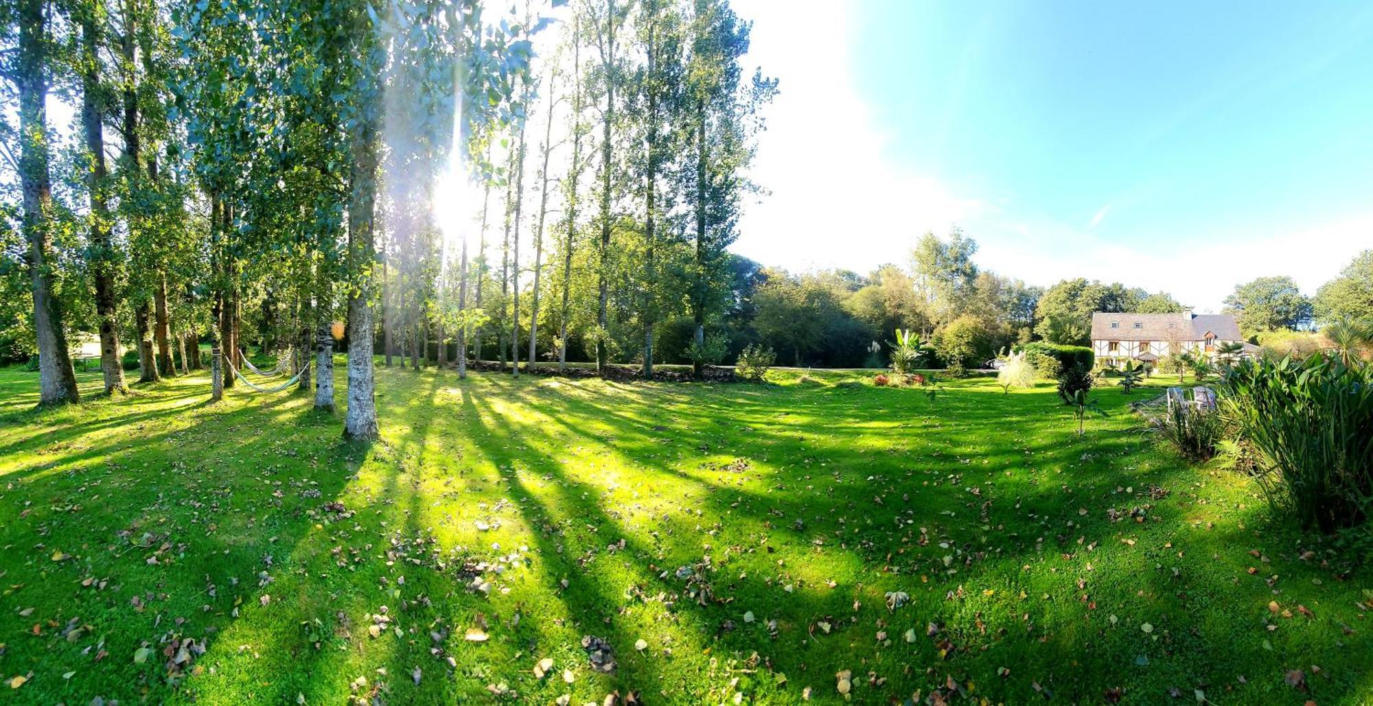Le Vieux Moulin Gites - Detached Cottage With Garden Views And Pool Guegon ภายนอก รูปภาพ